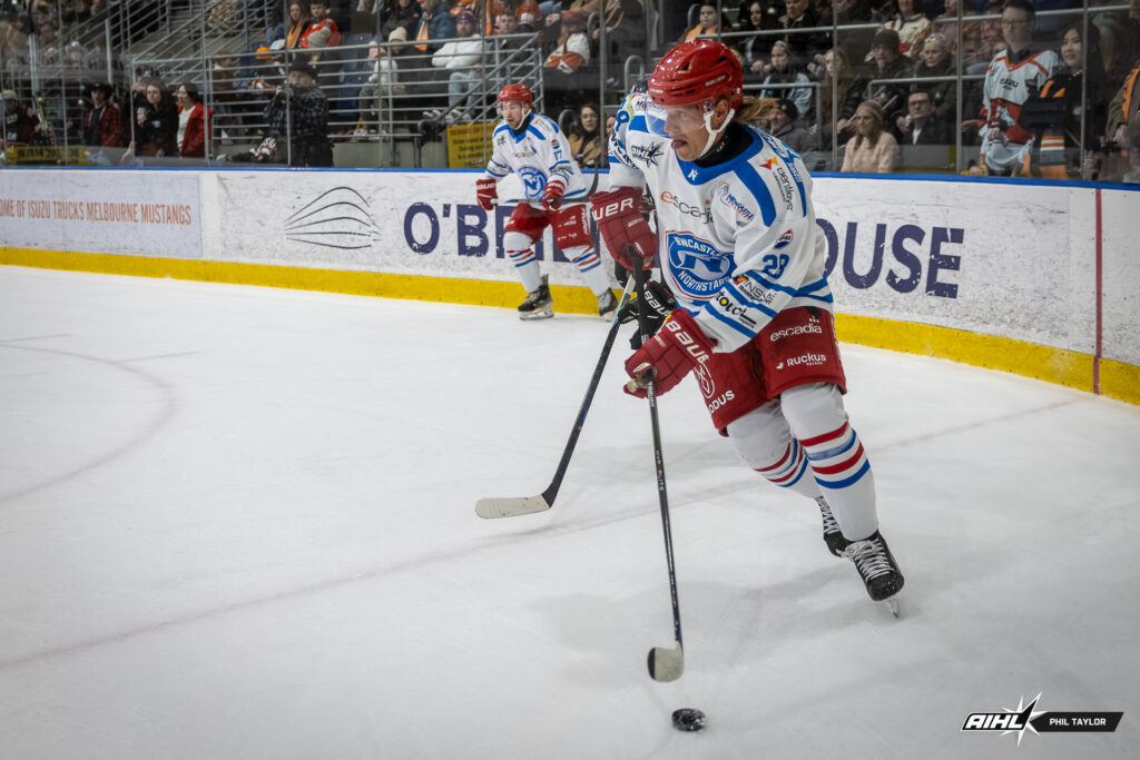 Images from the AIHL game at O'Brien Icehouse between the Newcastle Northstars and Melbourne Mustangs on 26/07/2025