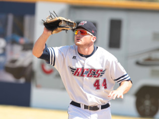Testa shines bright in dull Melbourne Aces season